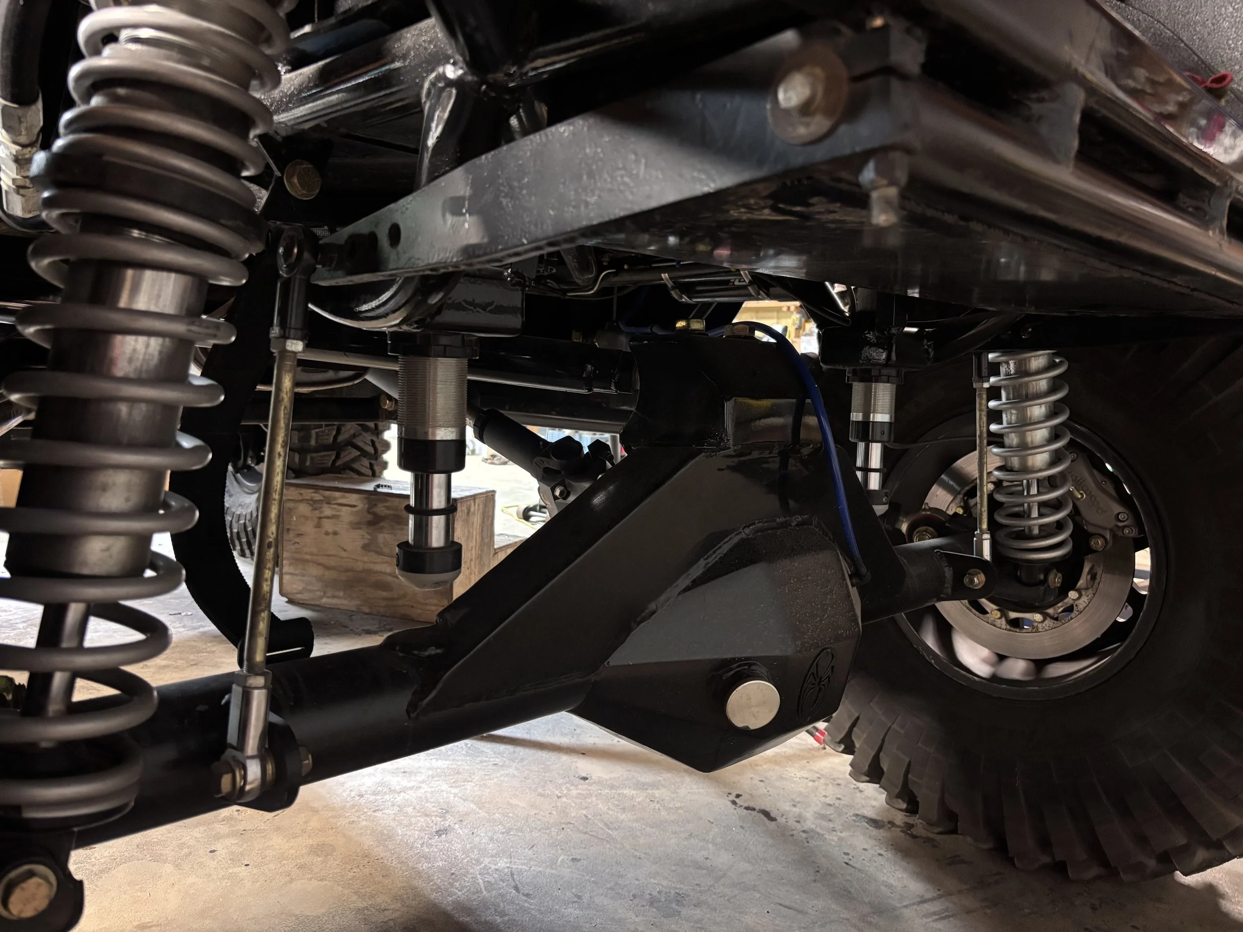 Spidertrax chromoly axle housing left view