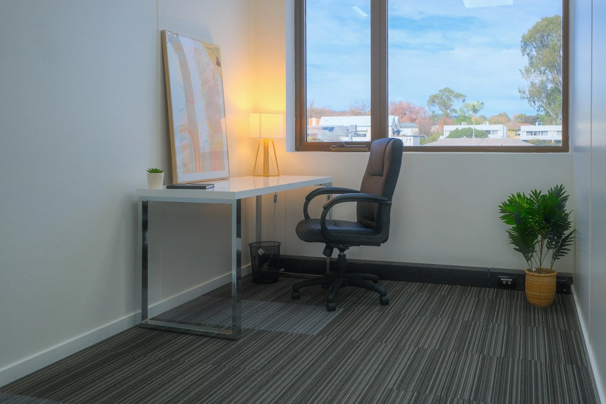 Single person private office with window at Business Hub Norwood