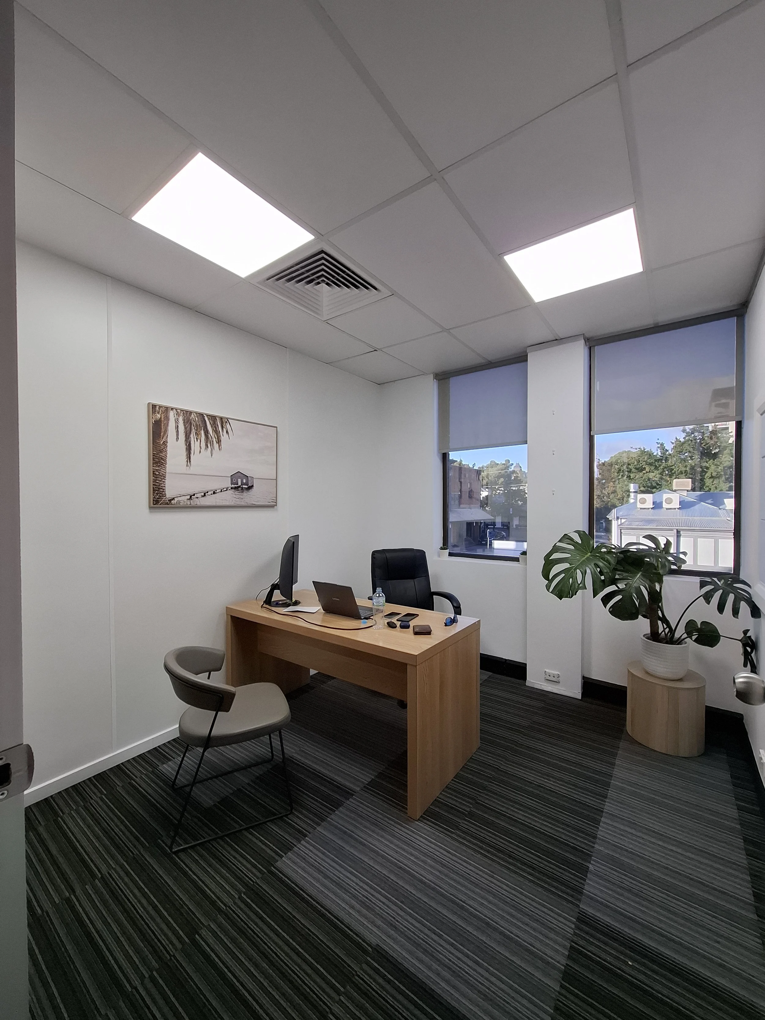 Private serviced office at Business Hub Norwood on The Parade