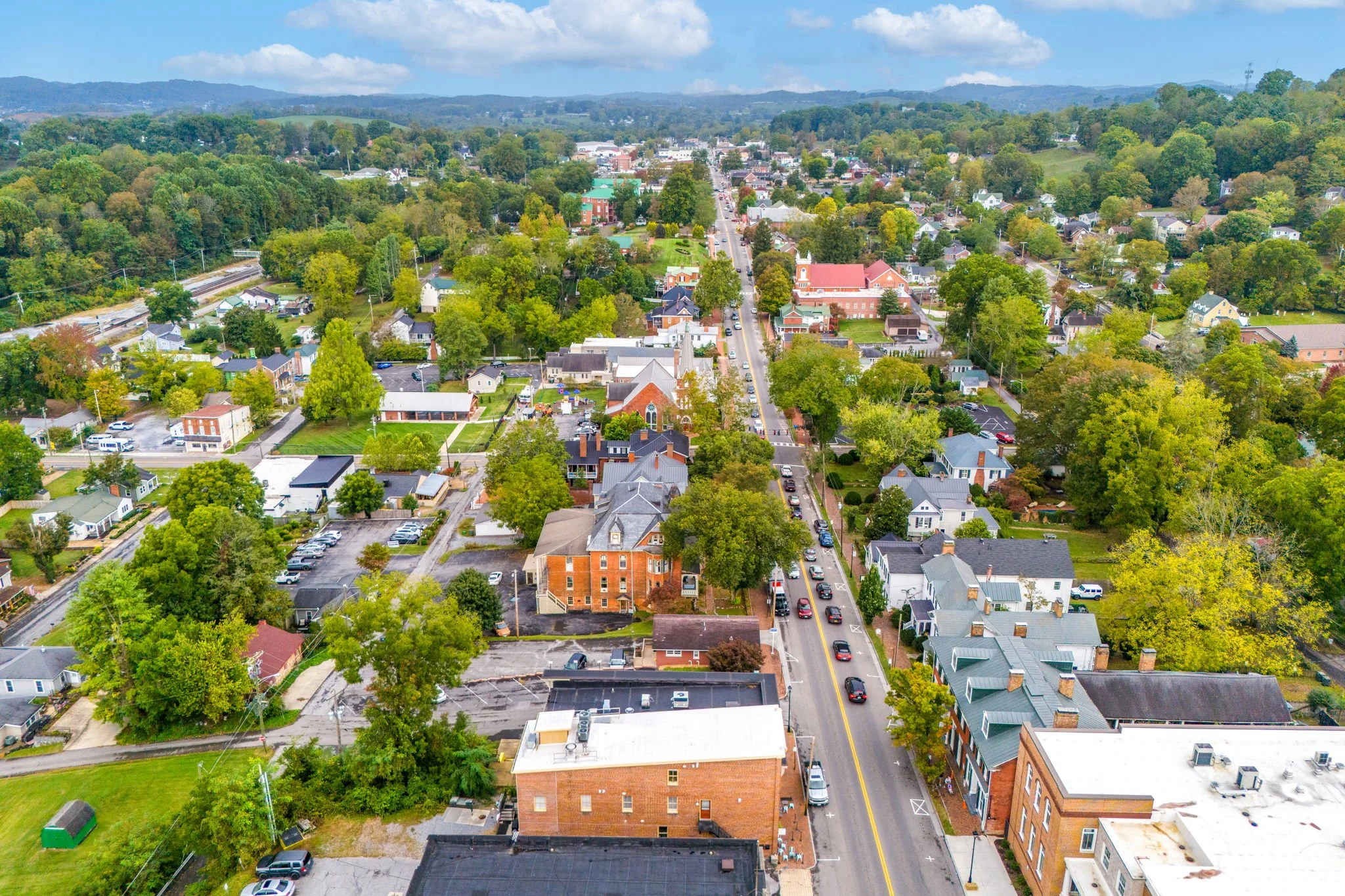 Moore on Main at 170 East Main Street, Abingdon