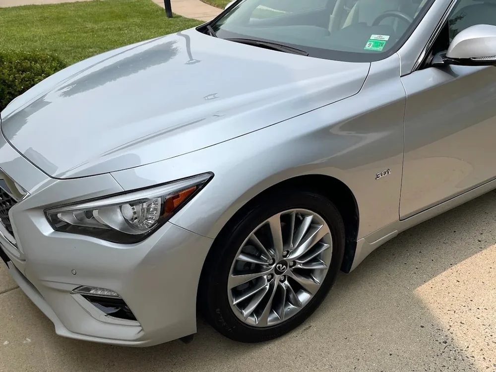 Silver Infiniti exterior finish after Loudoun Mobile Autopflege detailing.