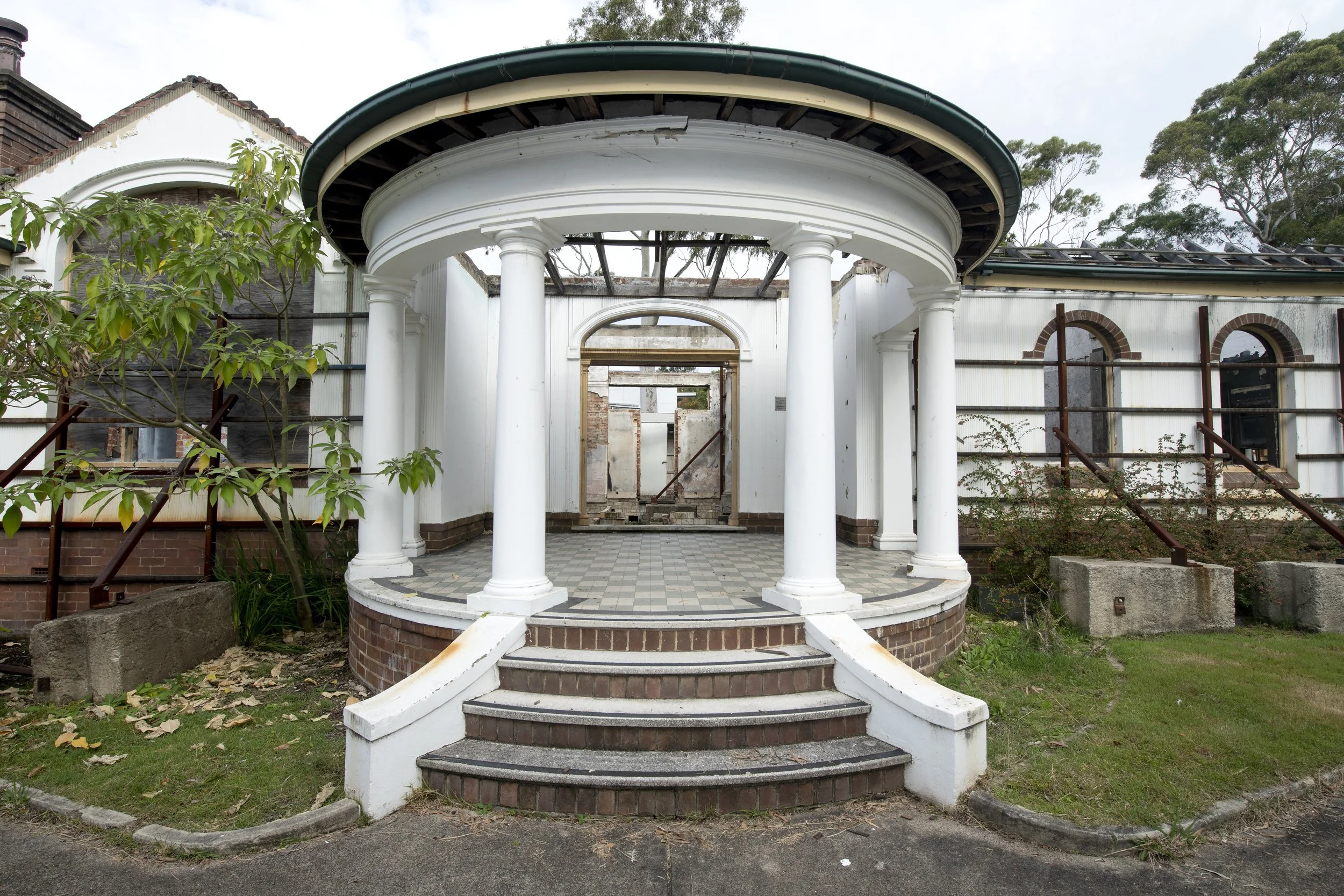 Awaba House