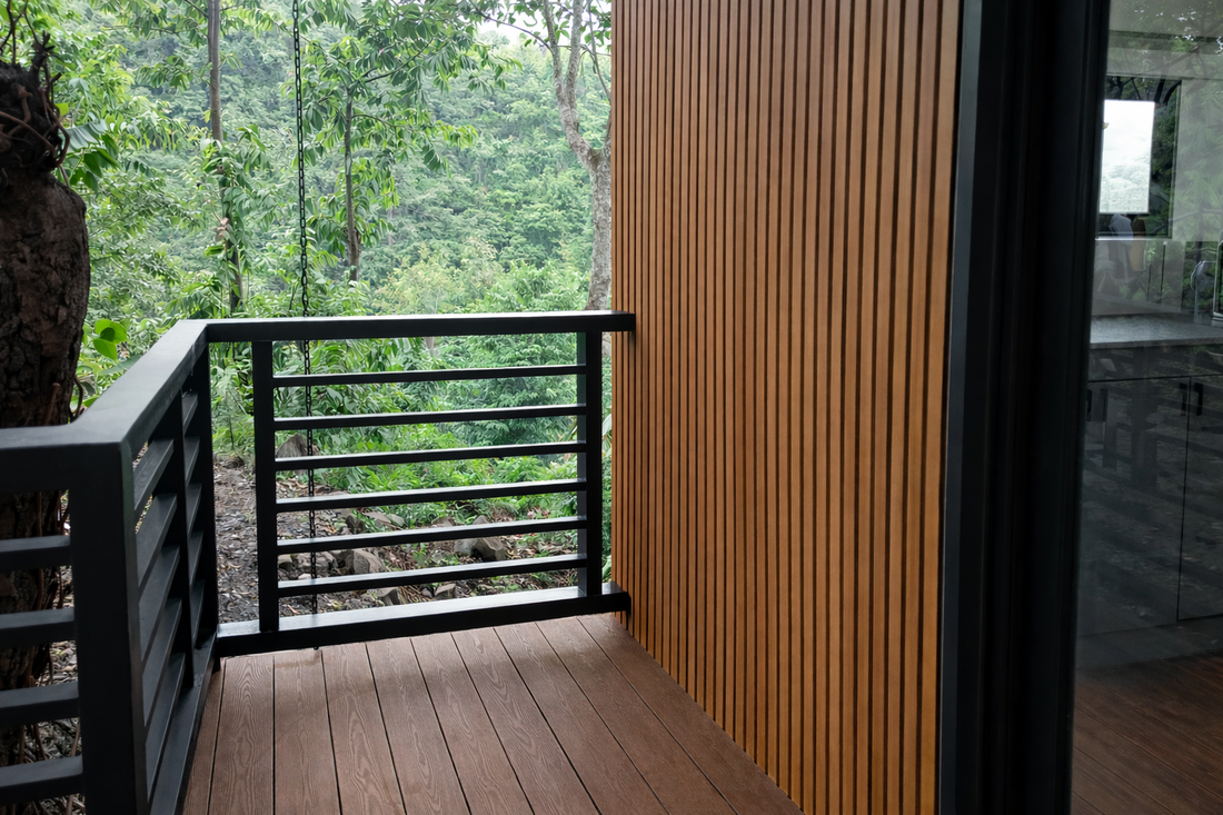 Simoy Cabin close-up view