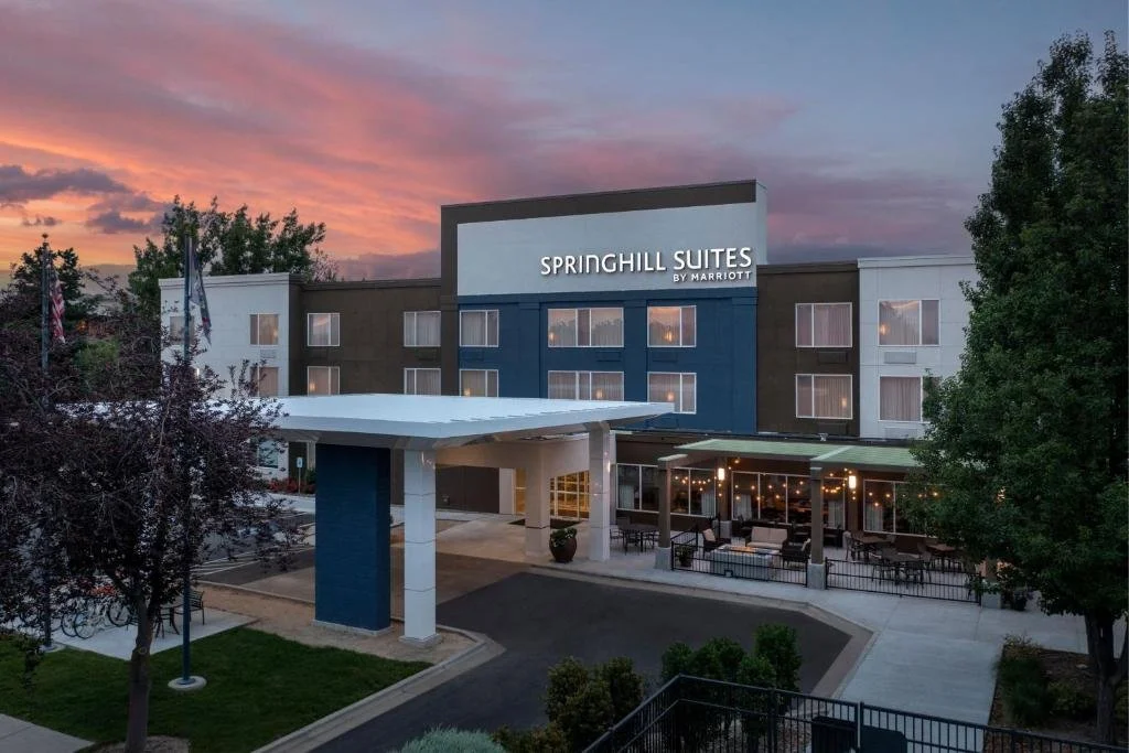 Springhill Suites by Marriott Boise Parkcenter at dusk