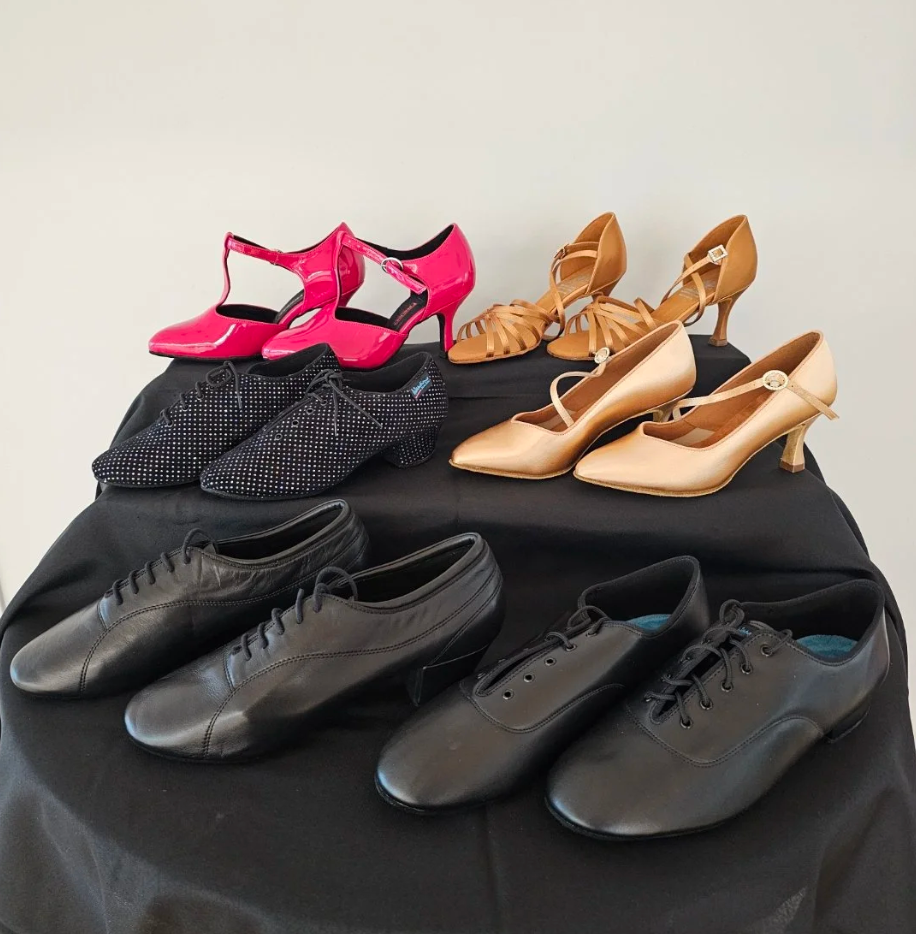 Ballroom dance shoes