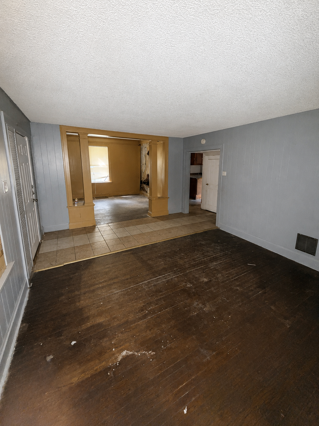 Interior thumbnail for ZIP code 63147 home