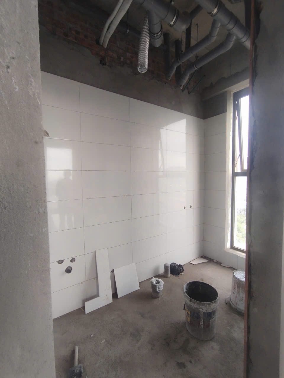 Ốp lát khu vệ sinh căn hộ Sun Panoma 2 Đà Nẵng