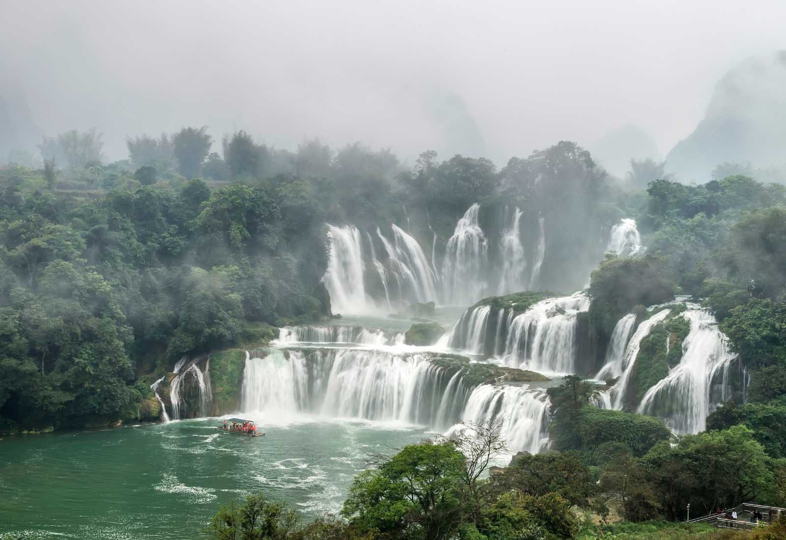 Landscape and cultural journey through Vietnam