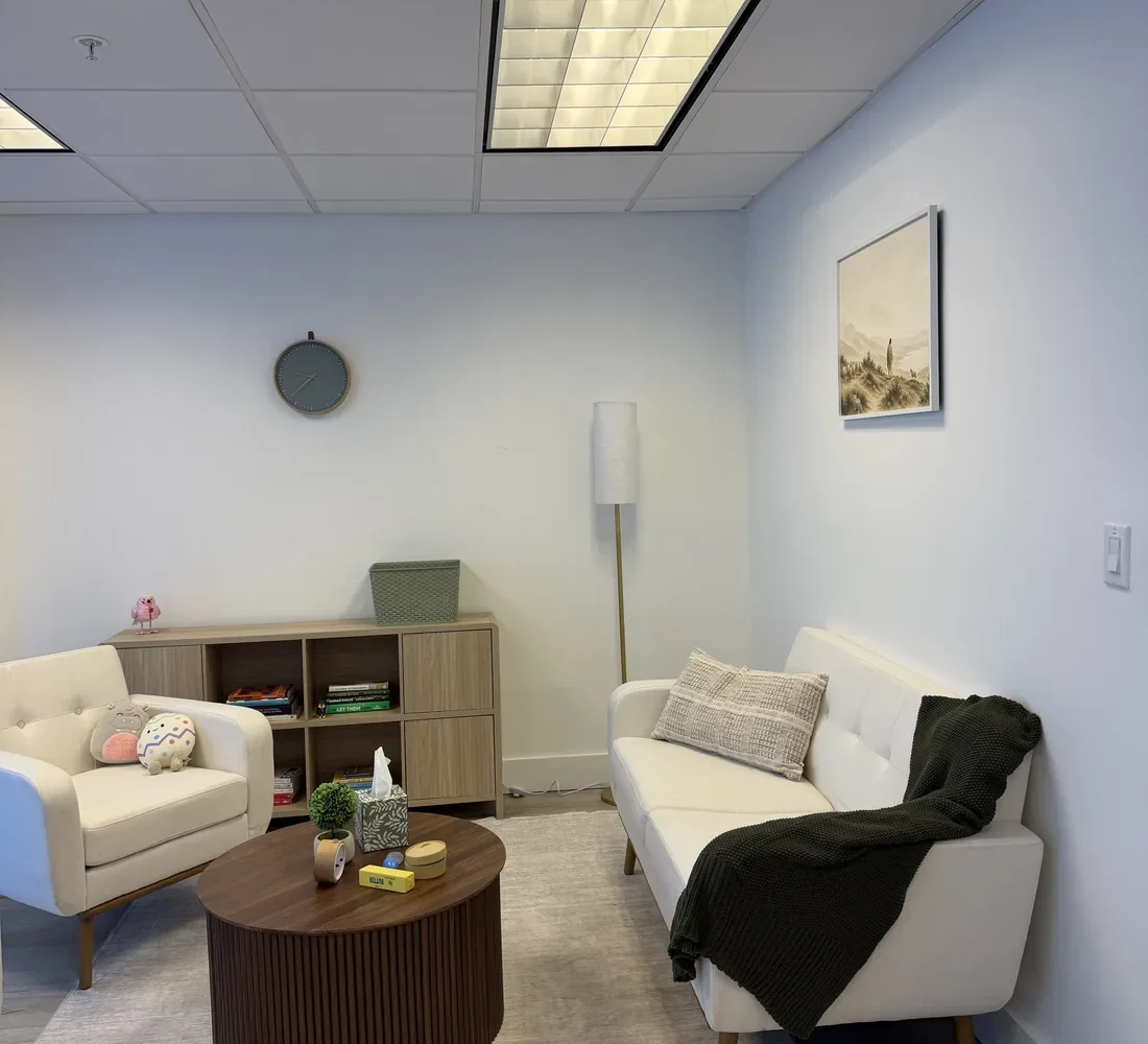 Cozy therapy space at The Healing Vine Counseling, Miami