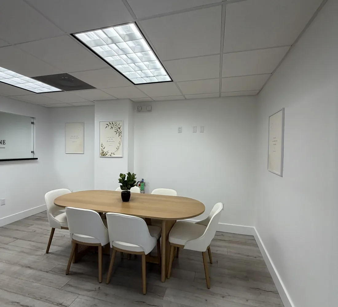Warm family counseling space at The Healing Vine Counseling, Miami