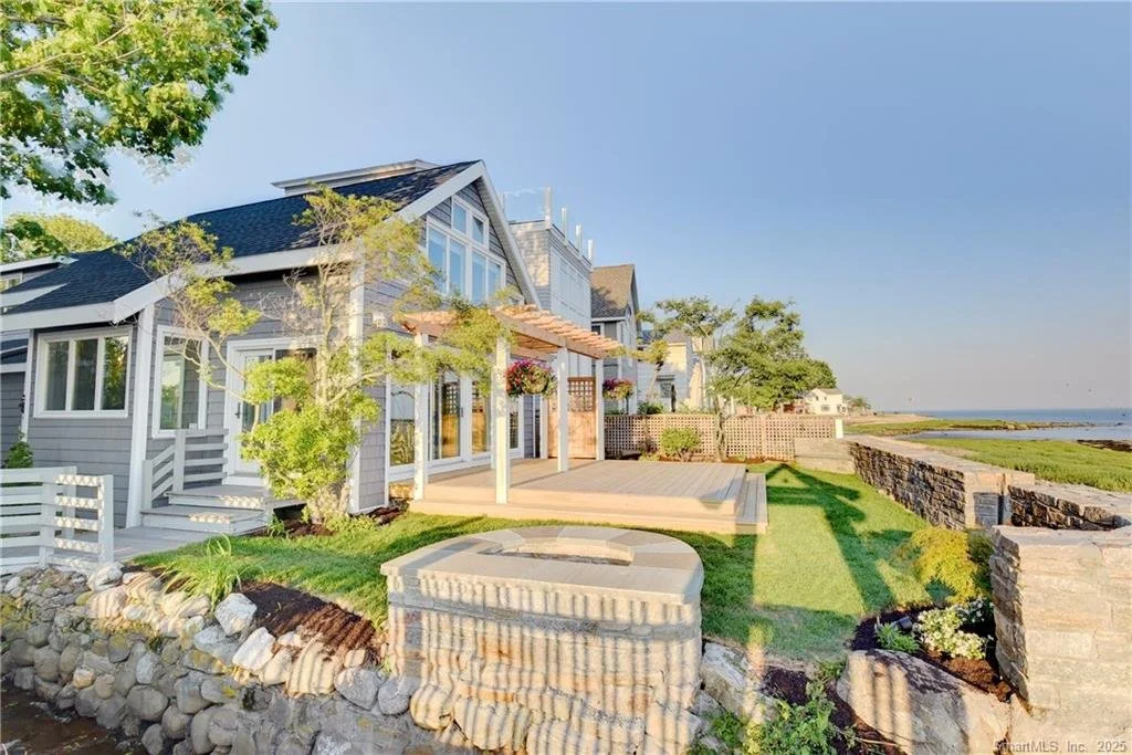Rowayton property