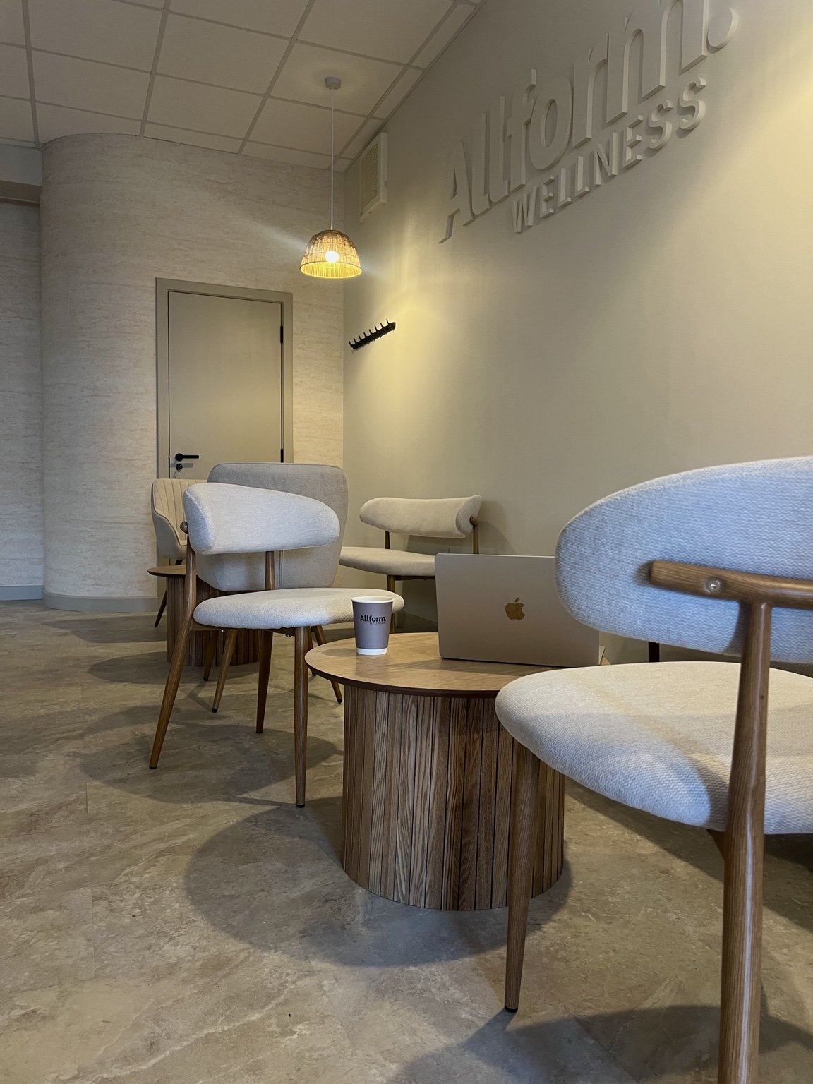 Coffee lounge at Allform Wellness