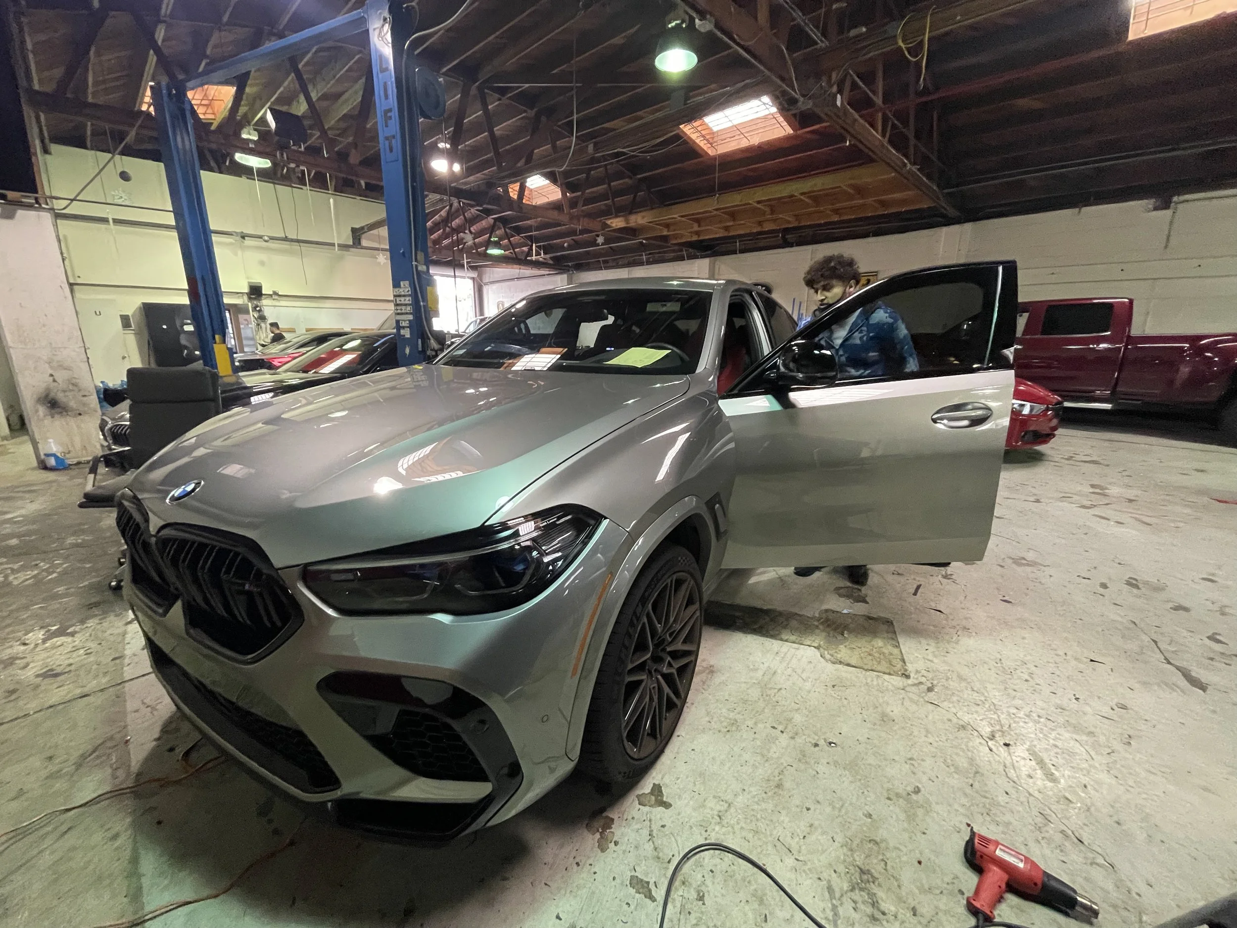 Vehicle window tint installation