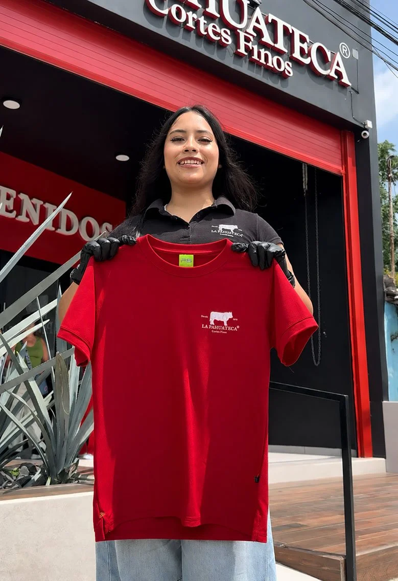 Cliente Garavatos usando uniforme personalizado