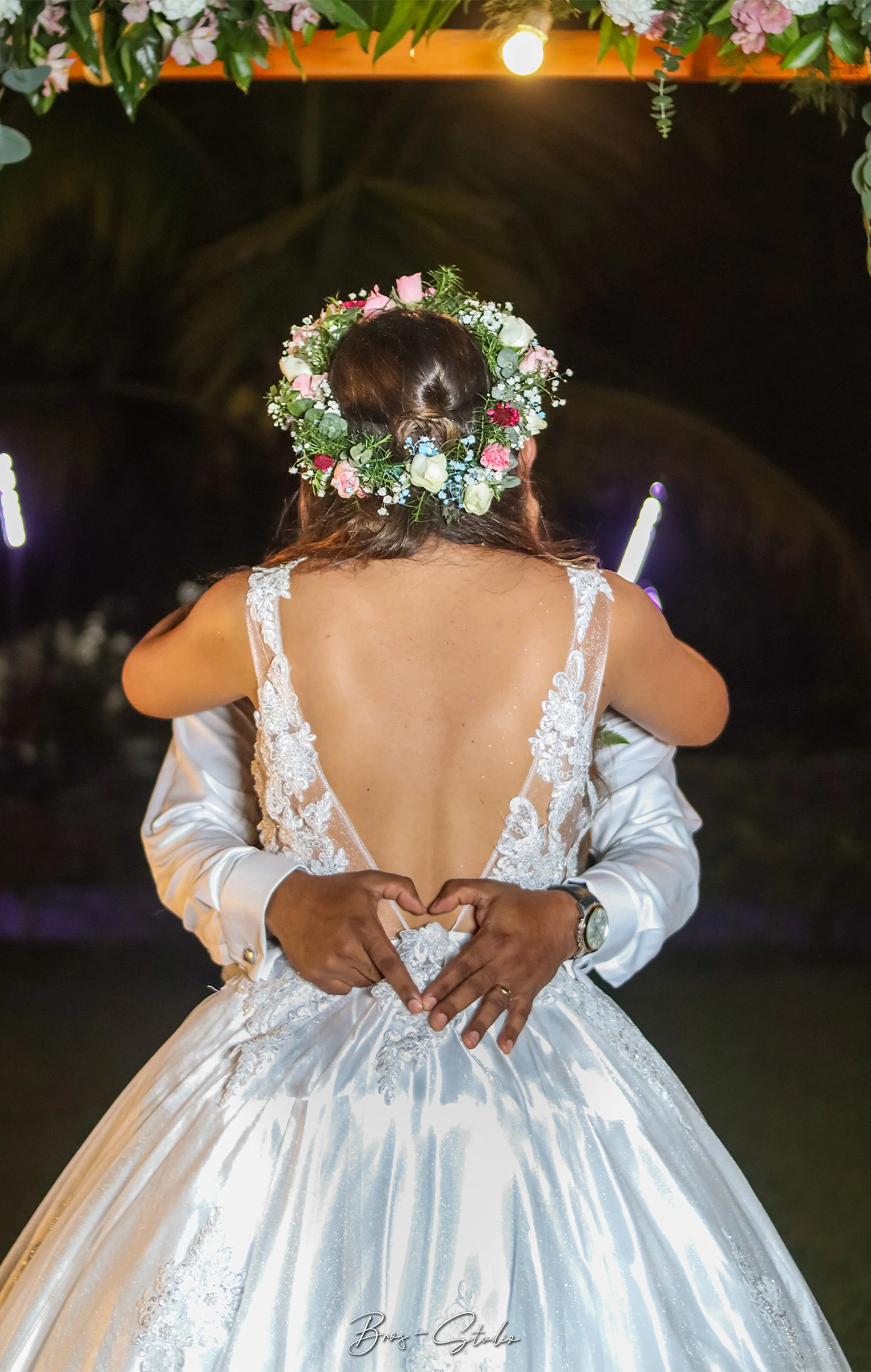 Elegant bride portrait — wedding photographer Malta