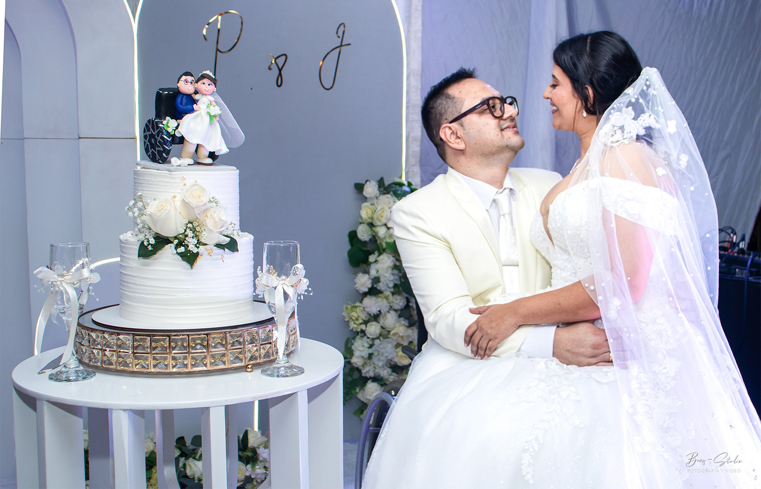 Wedding sparks and light — cinematic wedding photography