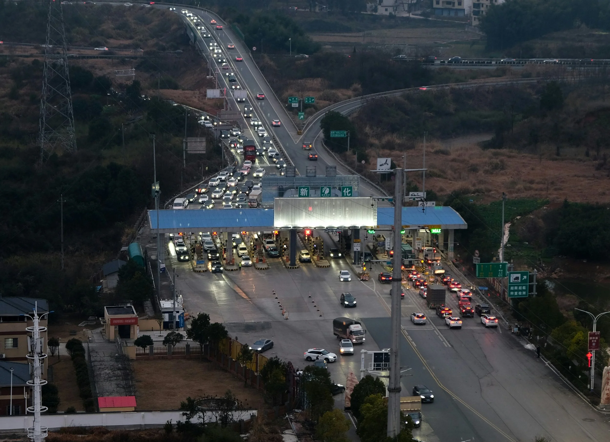 Toll bridge queue management