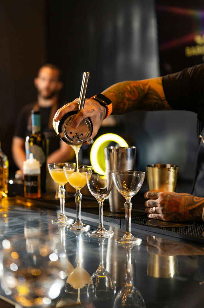 Bars and nightlife age recognition