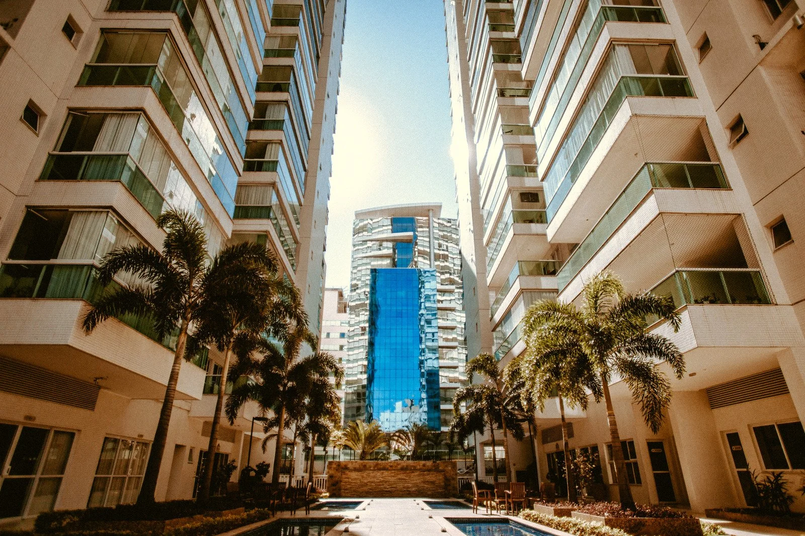 High-Rise & Condo Tower Painting in Miami