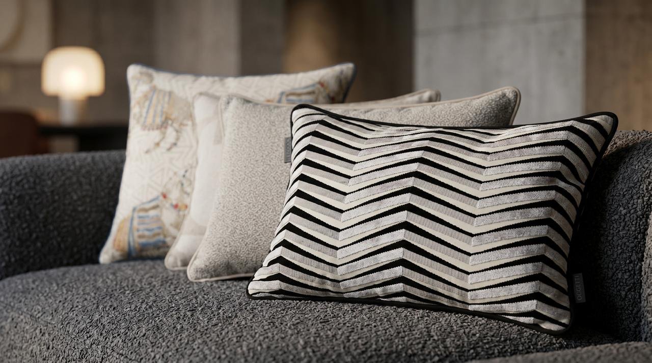Bagutta cushion — Garnet styled