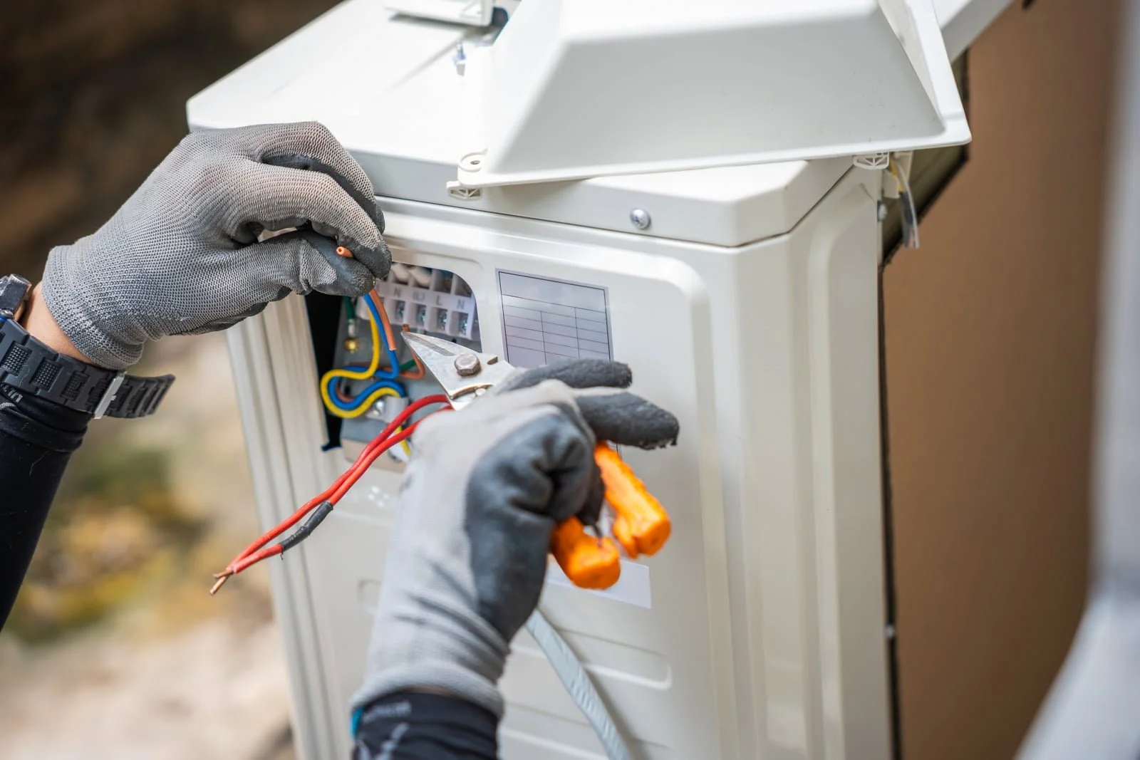 Fix My Air DFW technician on a Euless job
