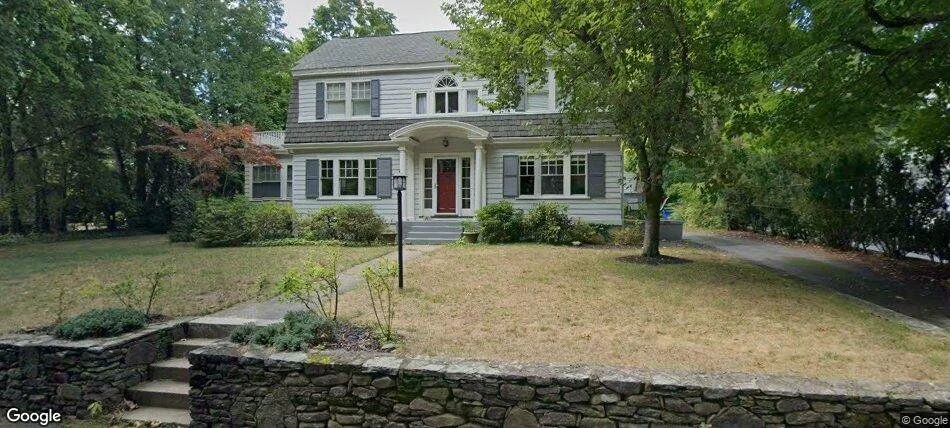 28 Pine Street, Wellesley, MA