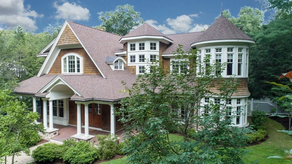 17 Ledgeways, Wellesley, MA