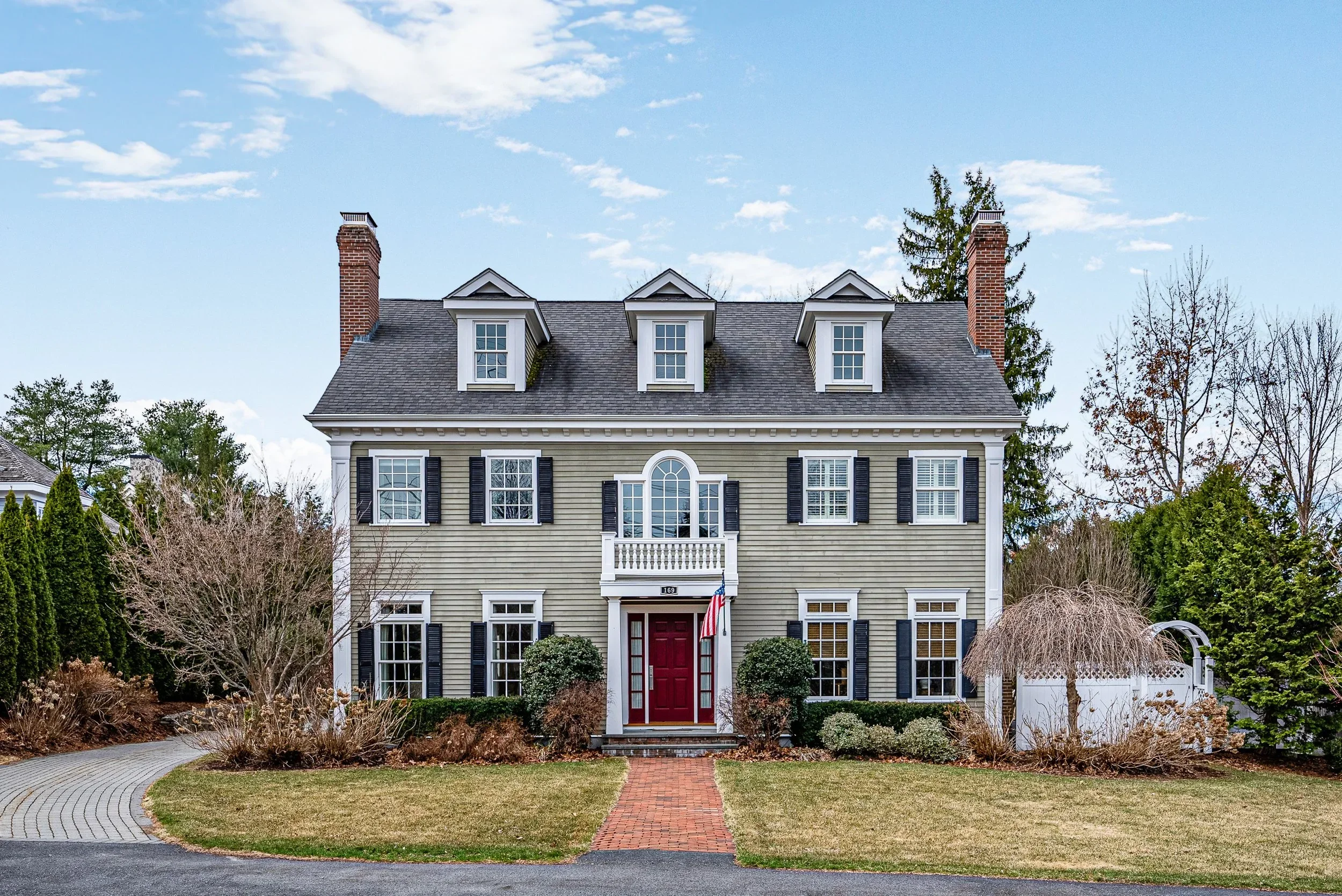 169 Grove St, Wellesley, MA — Sold Property