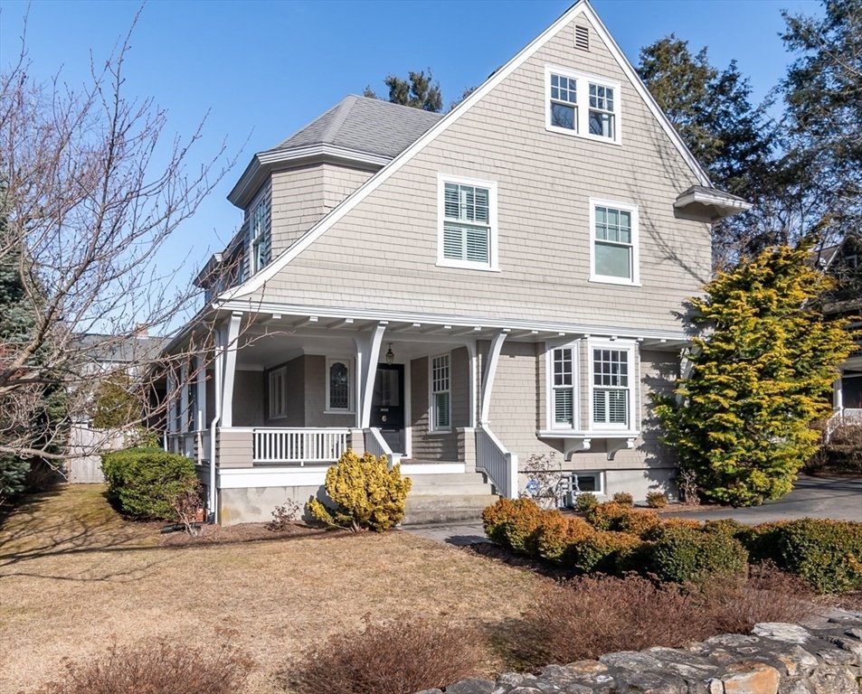 6 Cottage Street, Wellesley, MA