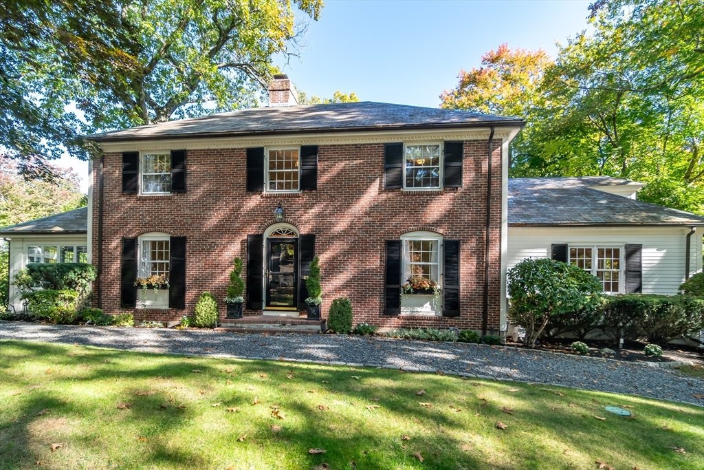 45 Old Colony Road, Wellesley, MA