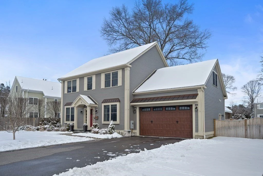 9 Claflin Rd, Wellesley, MA