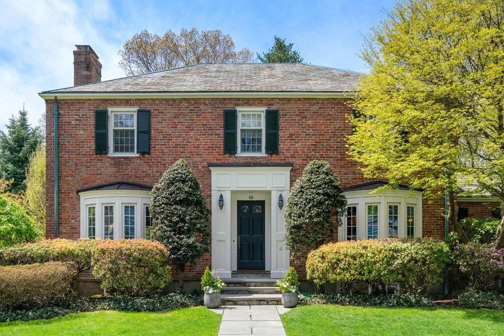68 Old Colony Rd, Wellesley, MA