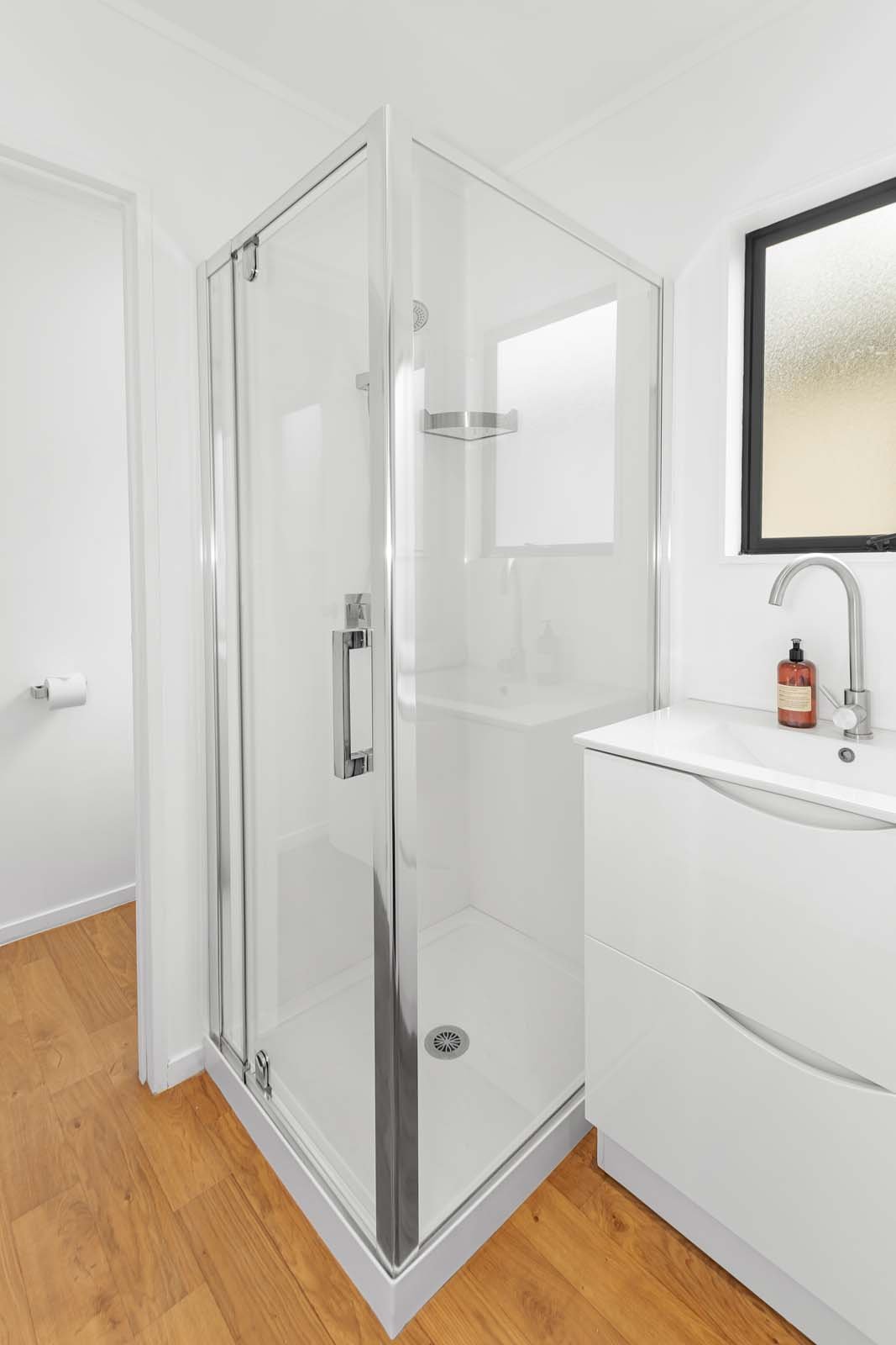 Triple Studio bathroom
