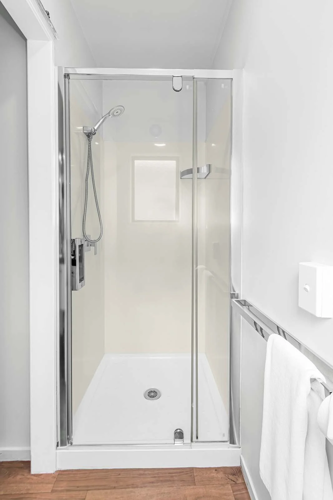 Twin Studio private shower