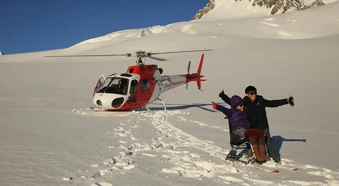 Helicopter snow landing Southern Alps