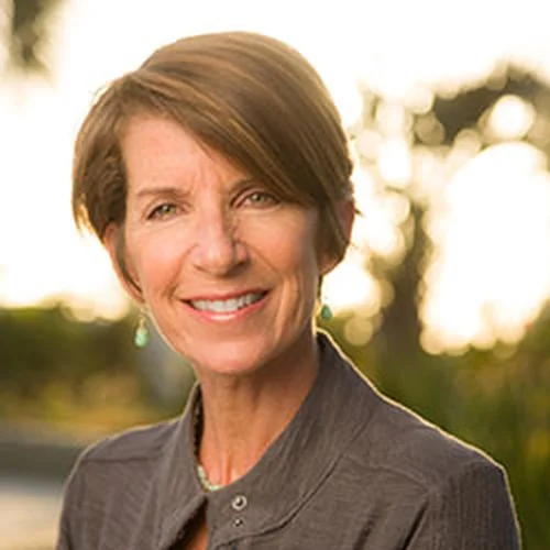 Shari Davis