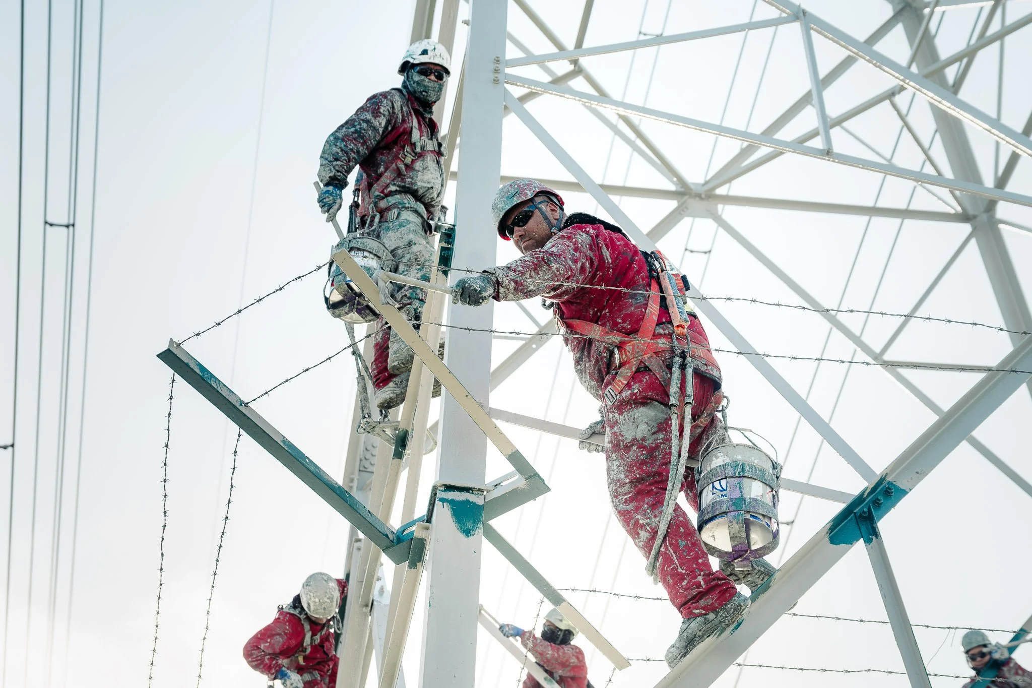 Cake tower painting team on site