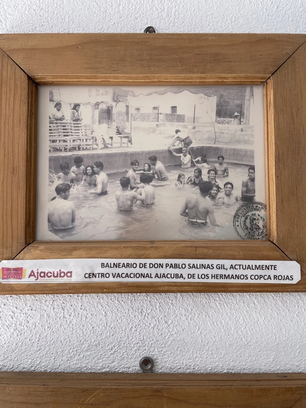 Original completo con marco y cartela: La misma memoria, otra captura