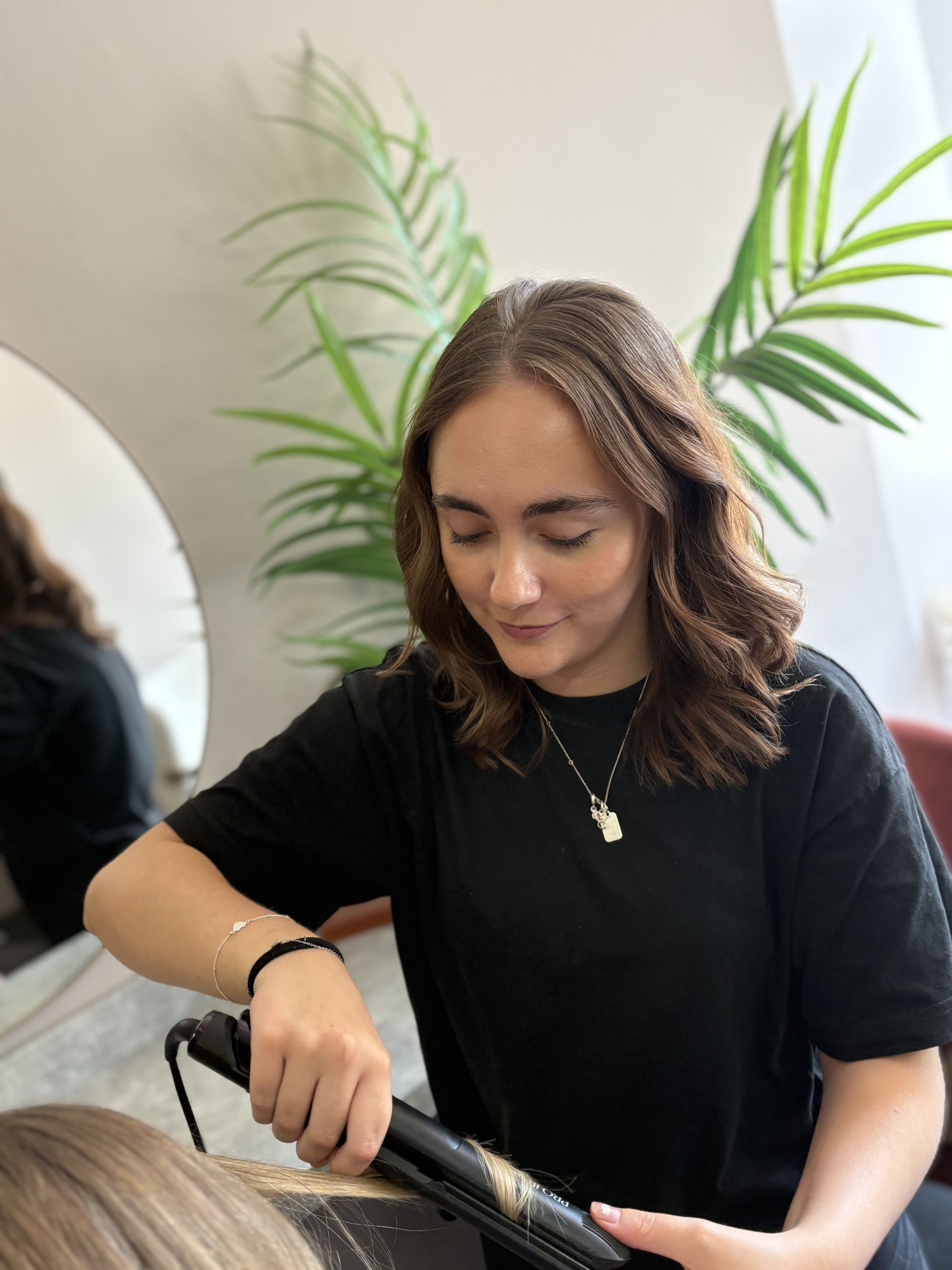 Marcey, Graduate Stylist