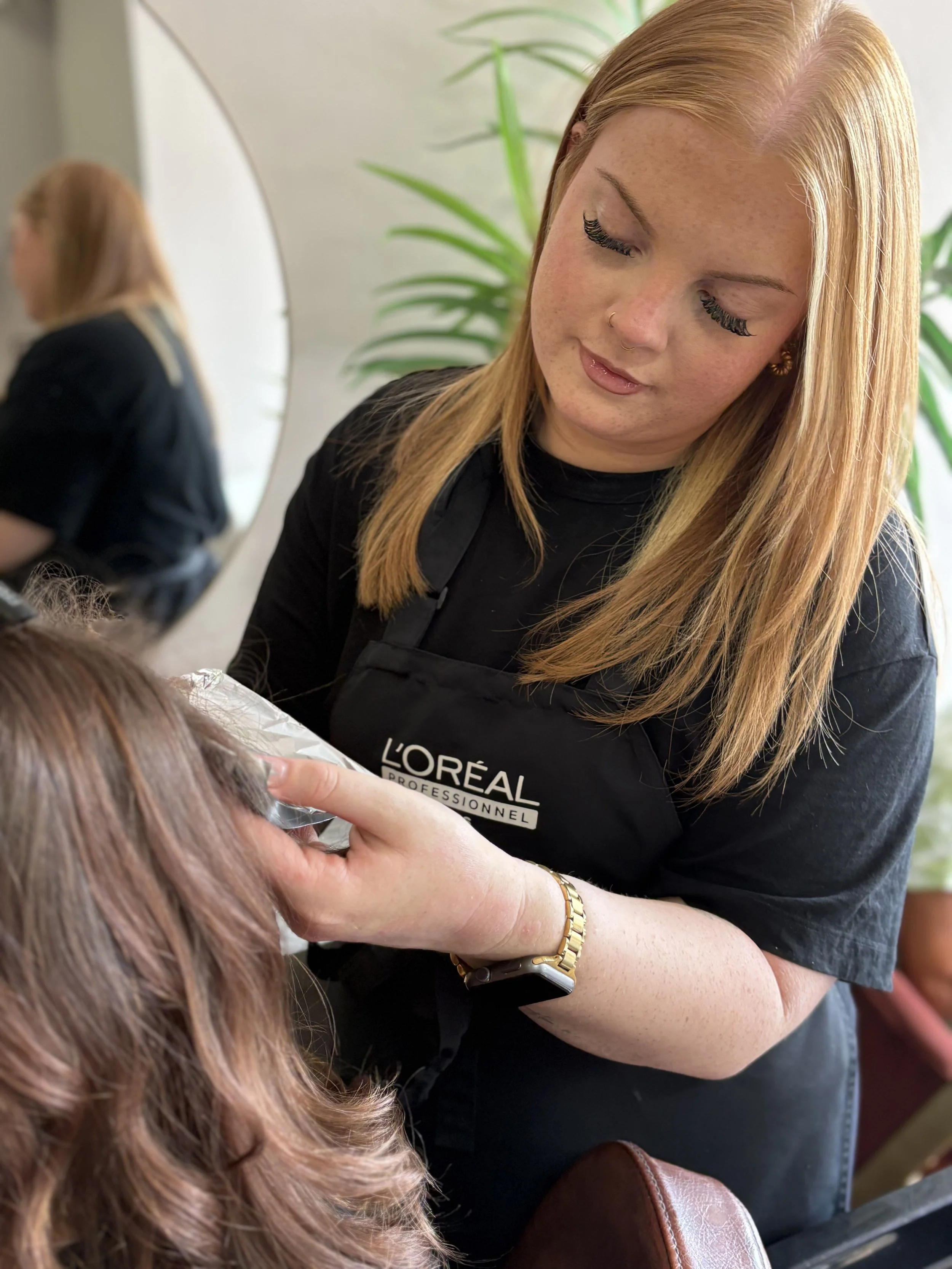 Daisy, Graduate Stylist
