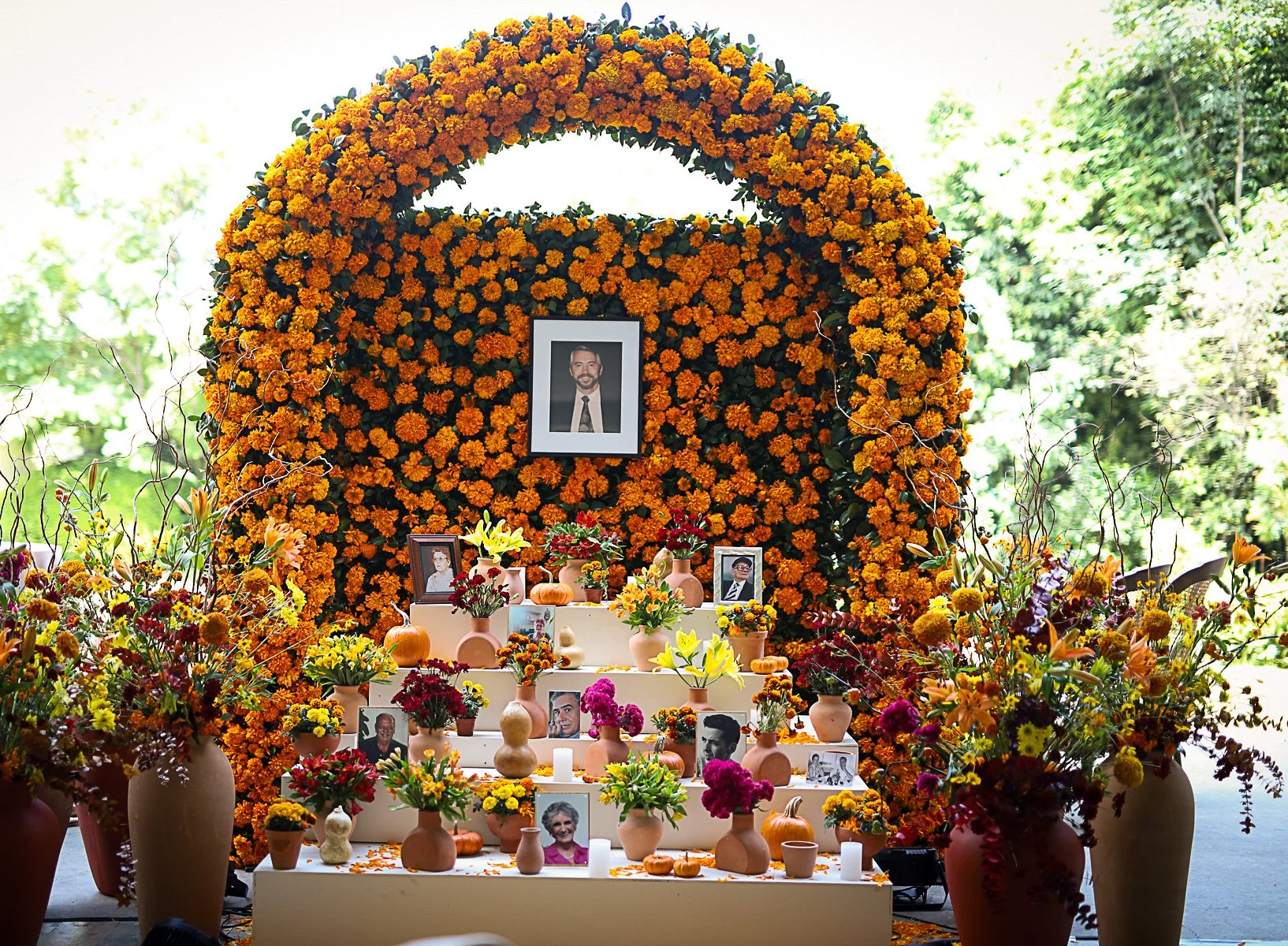 Cempasúchil — altar