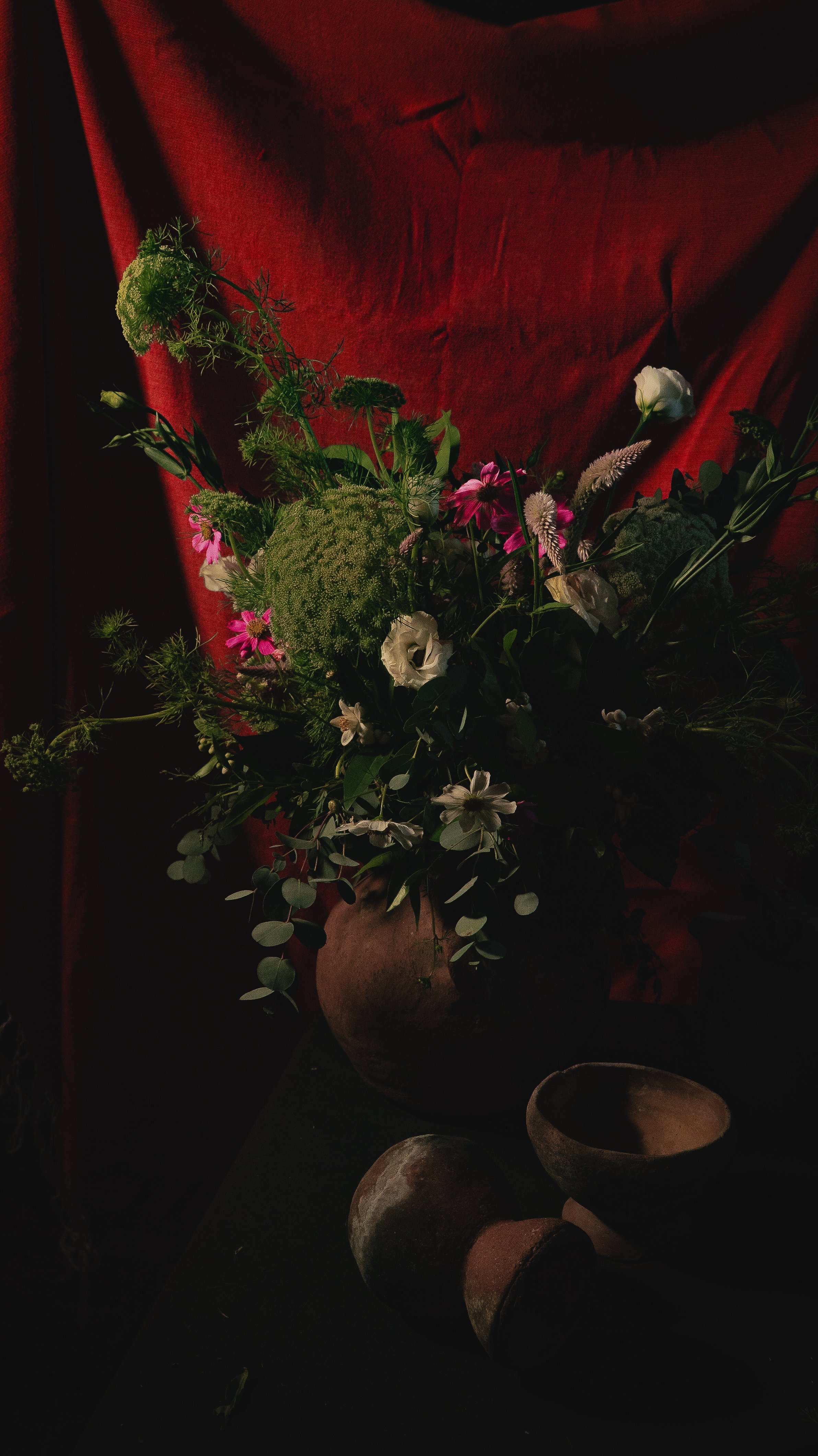 Still Life I — Botellones, composición