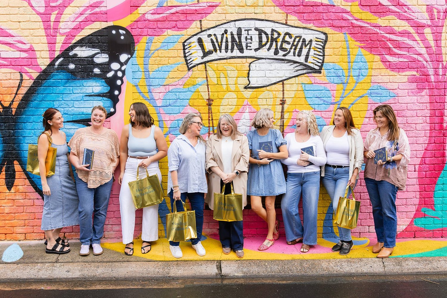 Hot, Foggy and Fabulous masterclass - women at the graffiti wall