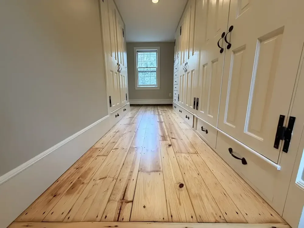 Restored built-in hallway