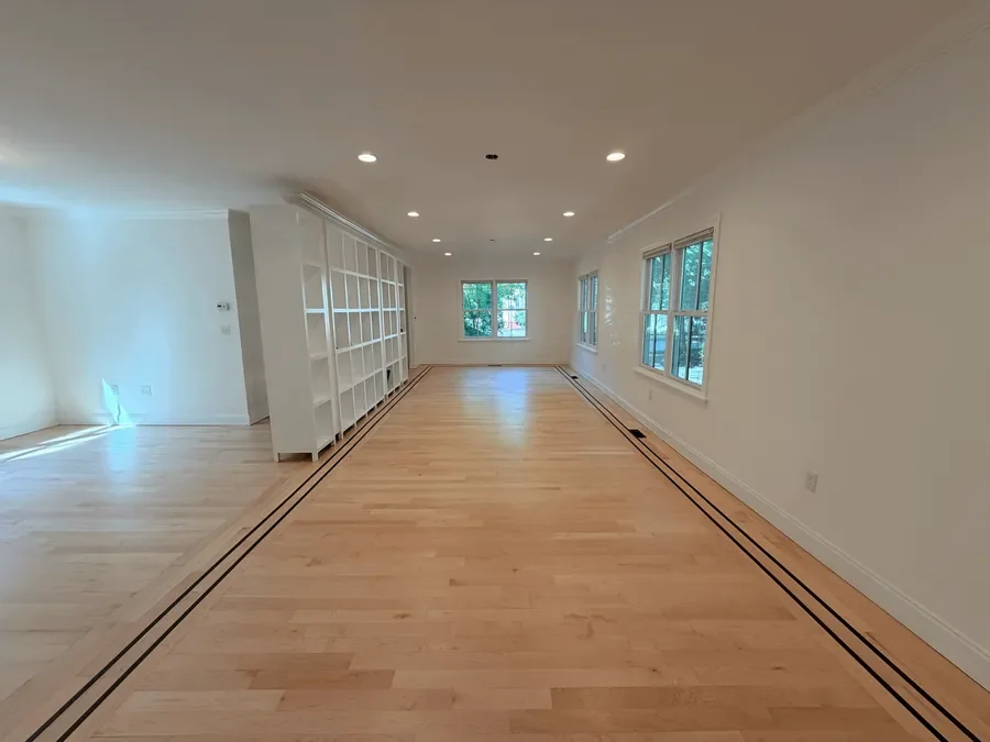 Finished Cambridge hardwood floor with decorative border