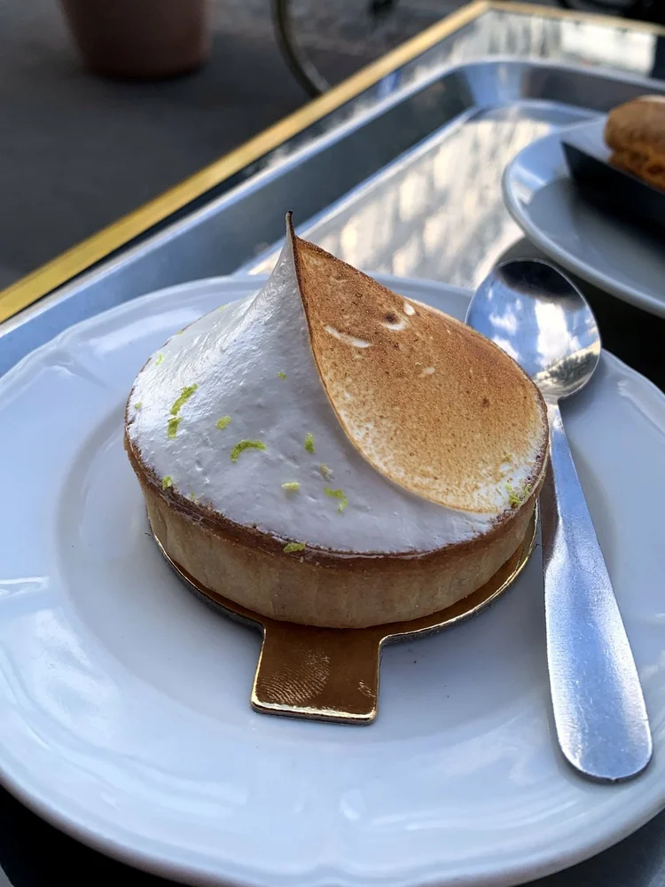 Lemon meringue tart in Paris