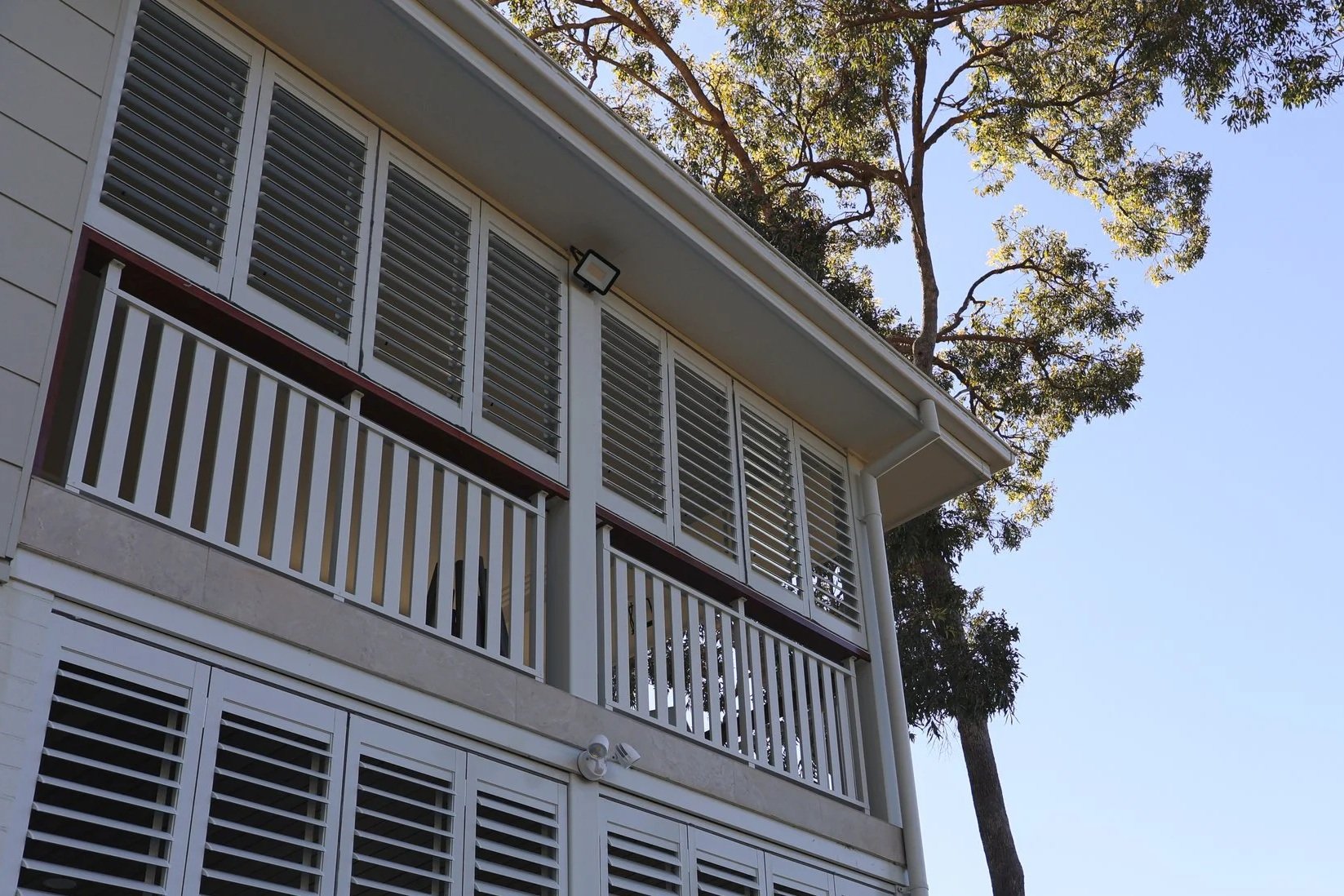 Aluminium privacy screens fitted to a home