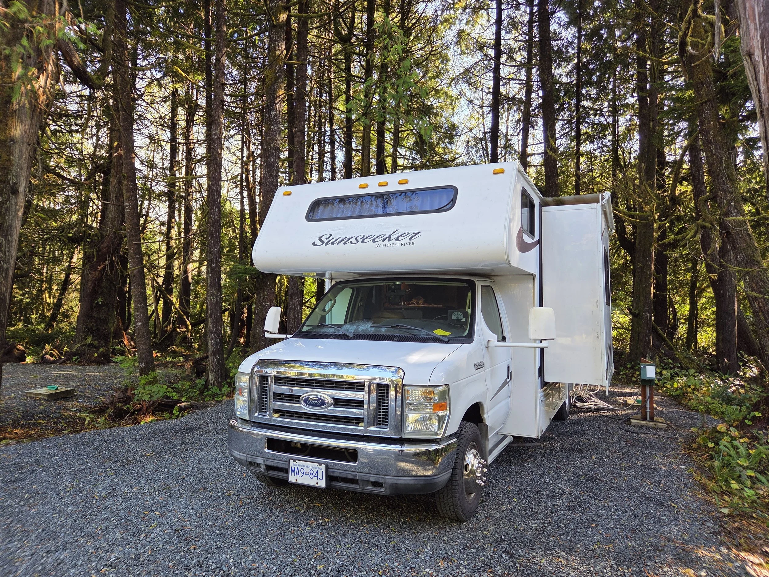 Camping Surf Grove, Tofino, Canada