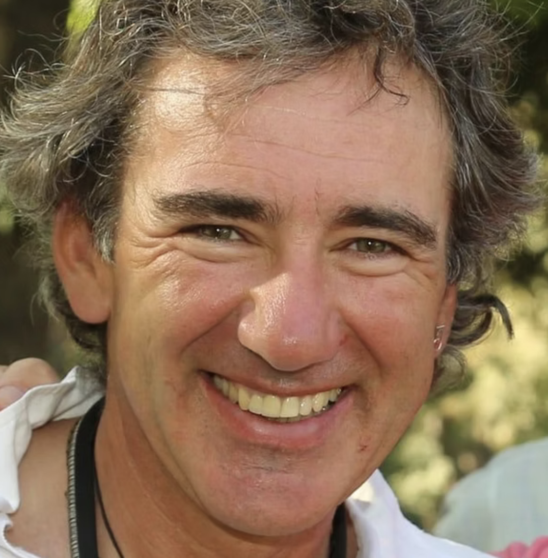 Álvaro Neil