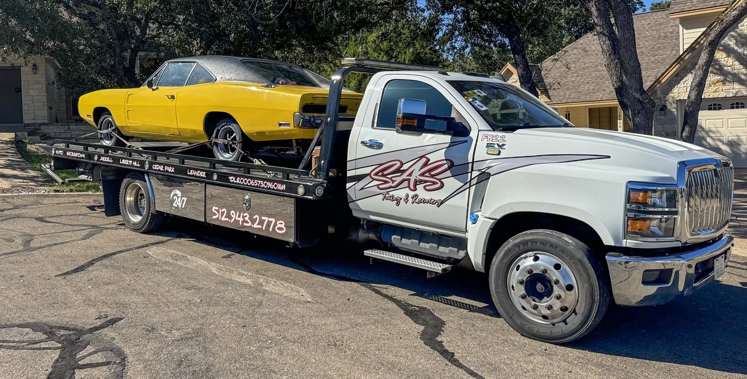 SAS Road Solutions tow truck providing vehicle towing in Central Texas